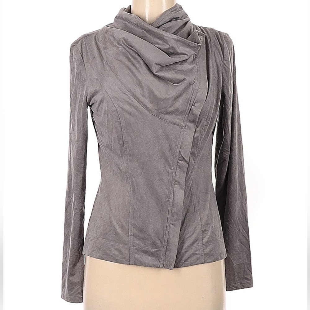 Jessica Simpson grey jacket